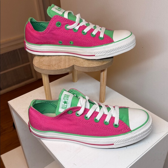 CONVERSE NEW LOW SNEAKERS IN PRETTY GREEN AND PINK. Women’s size 8 - Picture 6 of 16